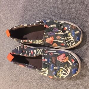 Tom's Mushroom Shoes